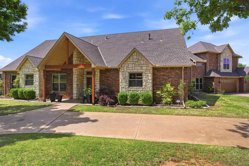 With exceptional views of the Wichita Mountains and just a - photo 5