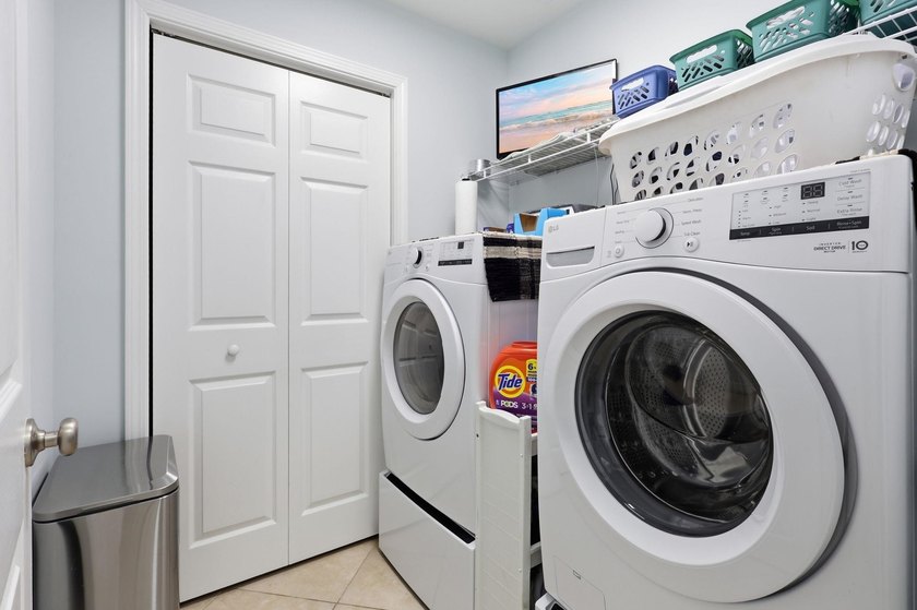 Welcome to this beautifully updated home in the charming - photo 14