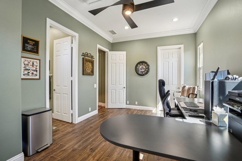 St. Augustine Community Stunner in Rancho Mirage! This luxurious - photo 45