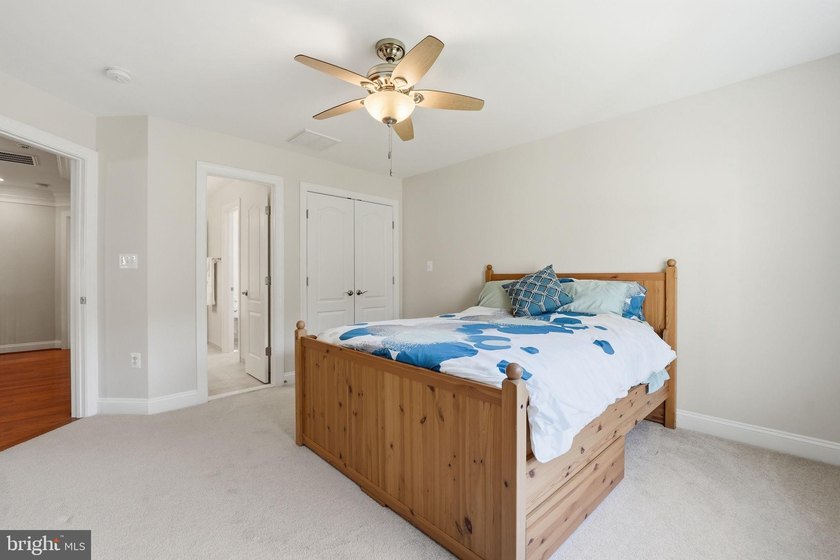 Nestled within the peaceful Ridgefield Estates, this exquisite - photo 50