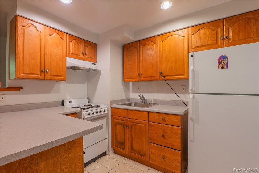 Welcome to 18 Sheryl Lane, a spacious raised ranch nestled on a - photo 29