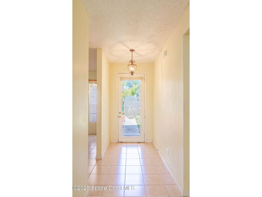 Great Opportunity - New Roof &amp; Solar Welcome to 3547 Mount - photo 4