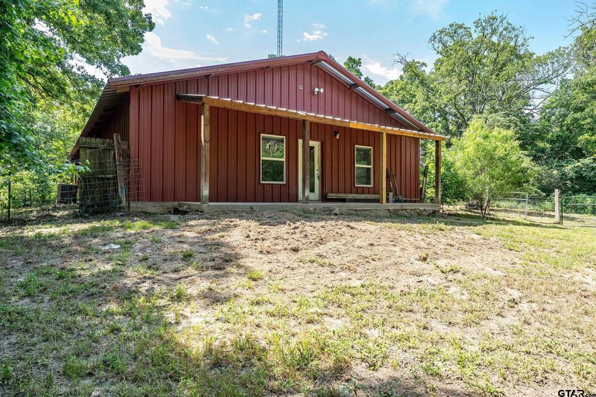 Looking for acreage, a shop, and a move-in ready home in Lindale - photo 31