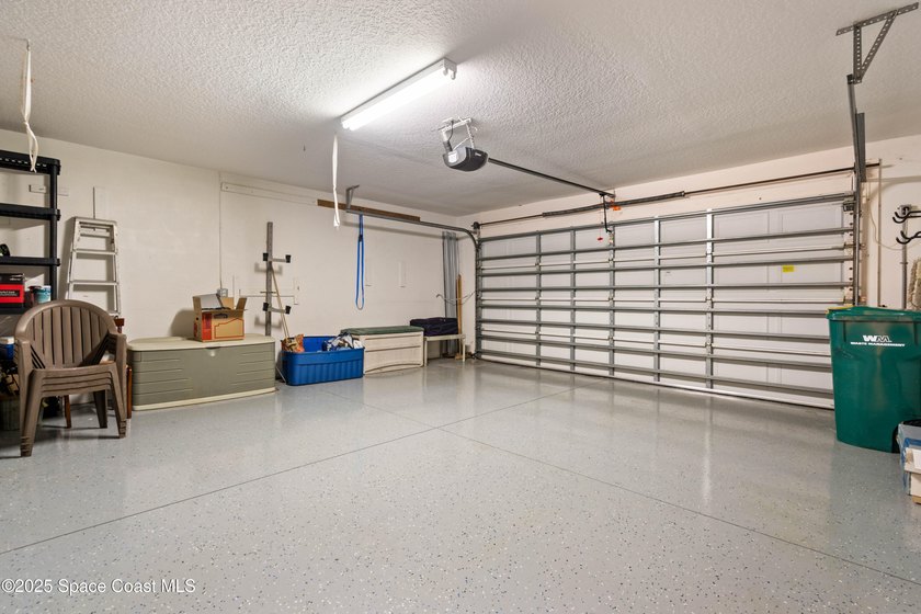Desirable Pine Creek 55+ Community offers this spacious - photo 31