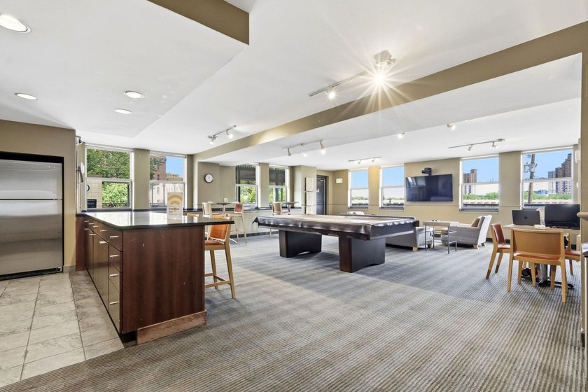 Stylish 1 bedroom, 1 bath condo in the heart of the Mill - photo 32