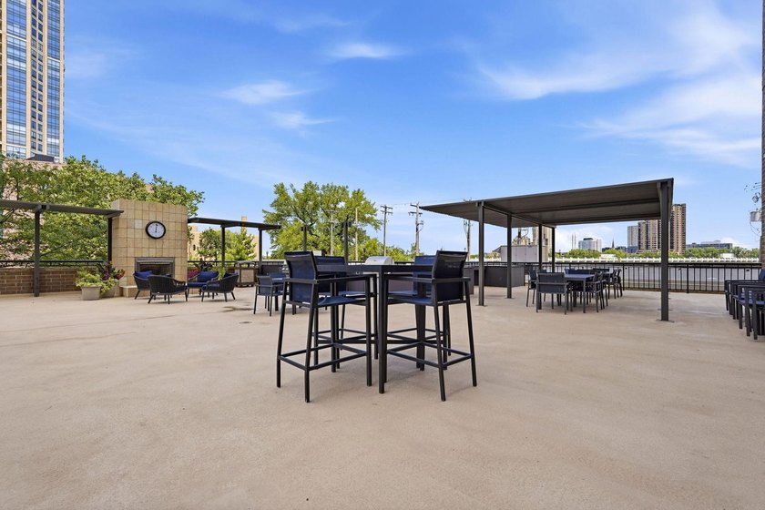 Stylish 1 bedroom, 1 bath condo in the heart of the Mill - photo 35
