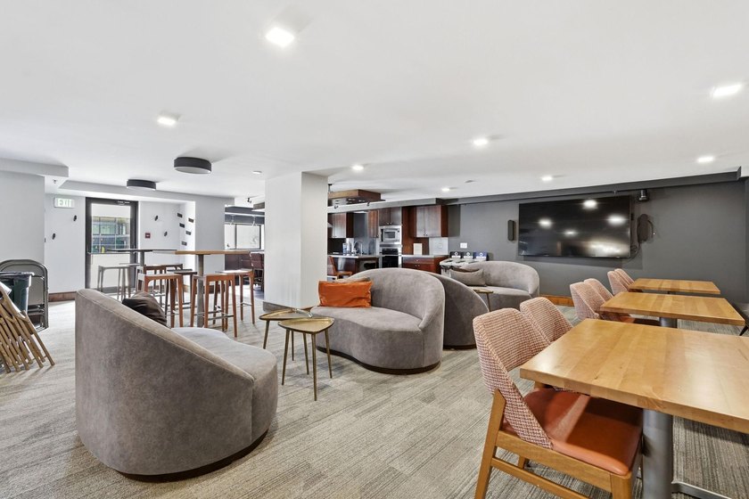 Stylish 1 bedroom, 1 bath condo in the heart of the Mill - photo 42
