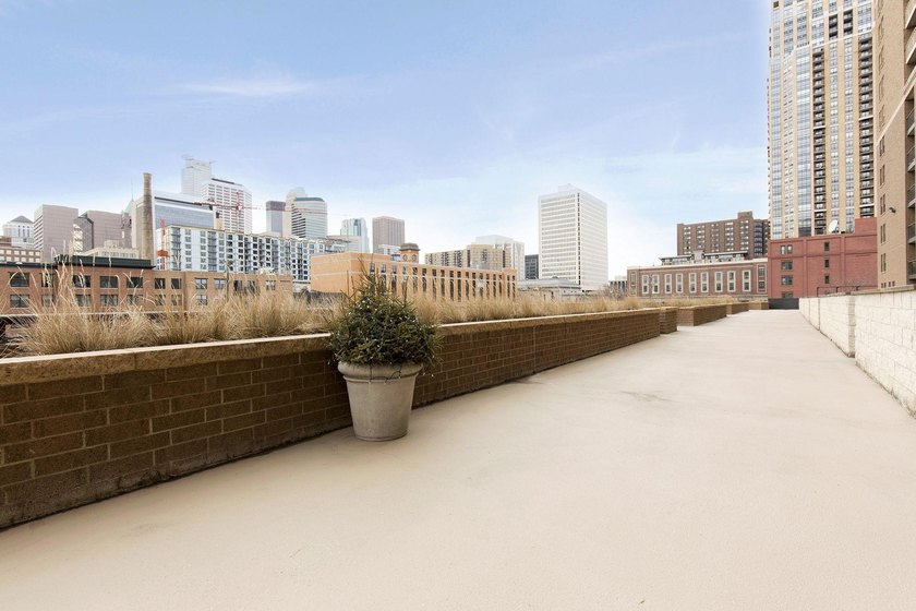 Stylish 1 bedroom, 1 bath condo in the heart of the Mill - photo 49