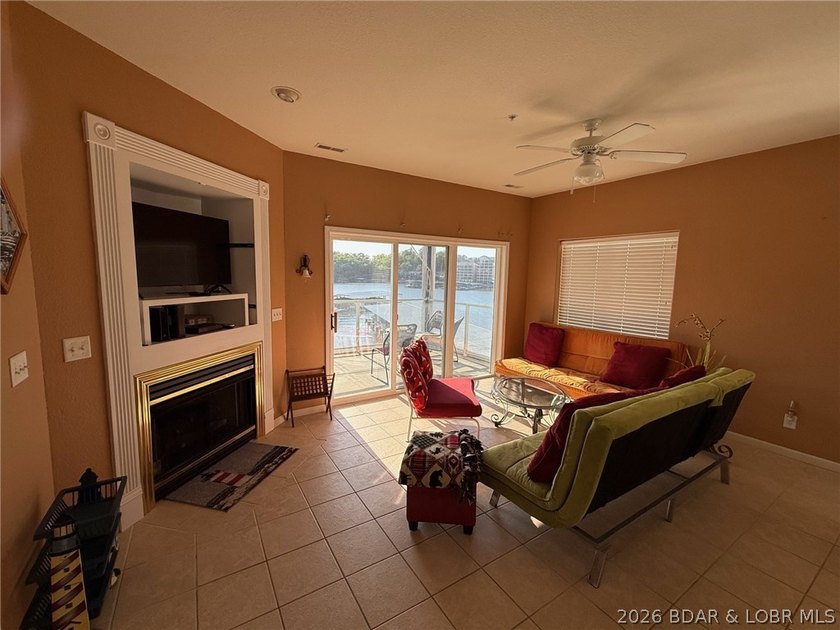 Don't miss out on this beautiful walk-in end unit at Monarch - photo 50