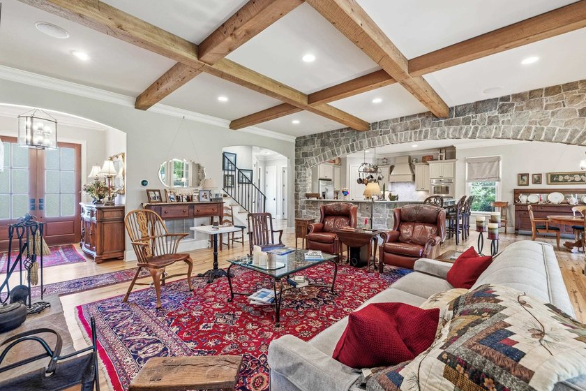 Beautifully updated custom home in The Coves at Cuscowilla - photo 6
