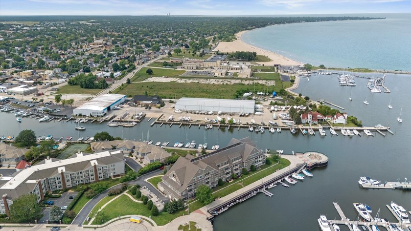 Enjoy river views from this beautiful 2 bedroom, 2 bath condo in - photo 2