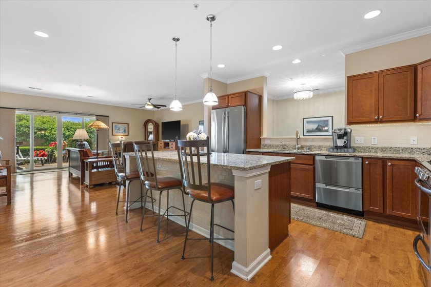 Enjoy river views from this beautiful 2 bedroom, 2 bath condo in - photo 6