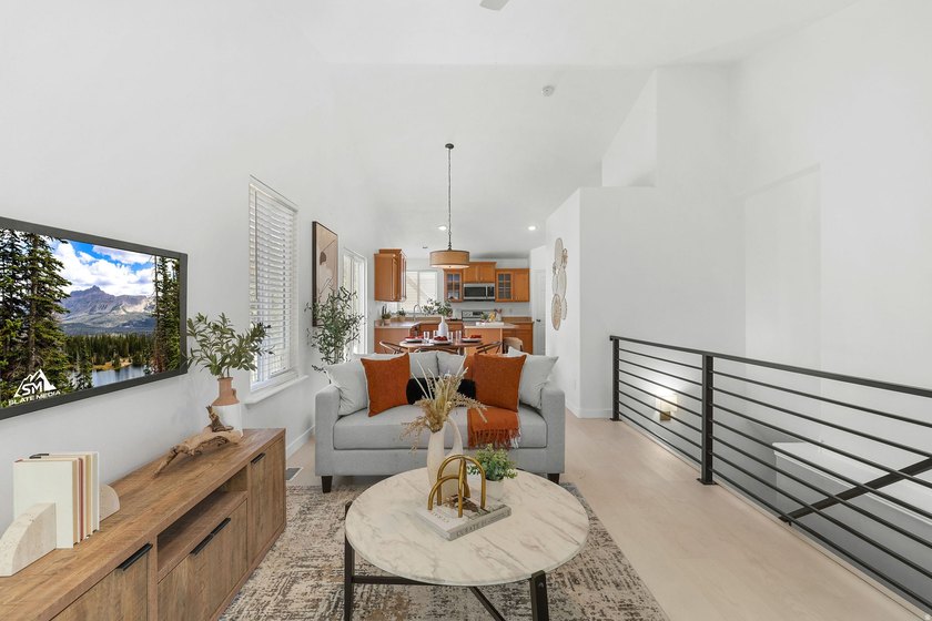 Tucked into a quiet corner lot in the heart of Lehi, this - photo 3