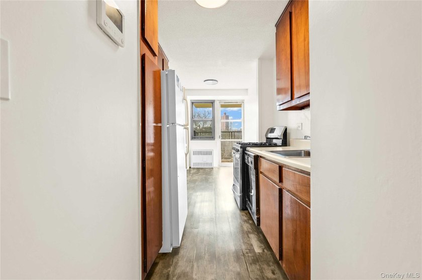 Welcome to Apartment 4E at 290 West 232nd Street - a bright and - photo 13