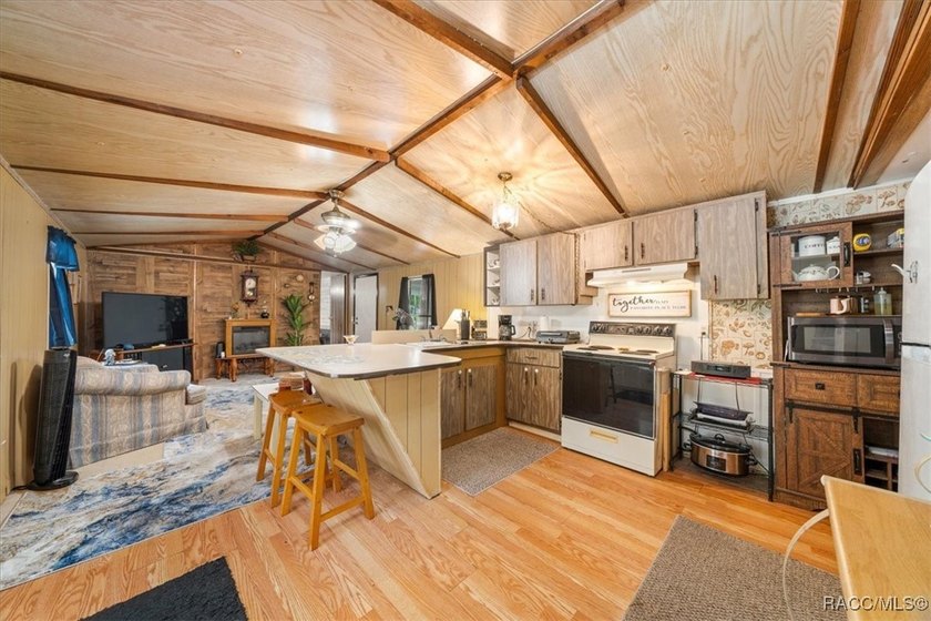 Welcome to this charming 2-bedroom, 1.5-bath single wide - photo 13