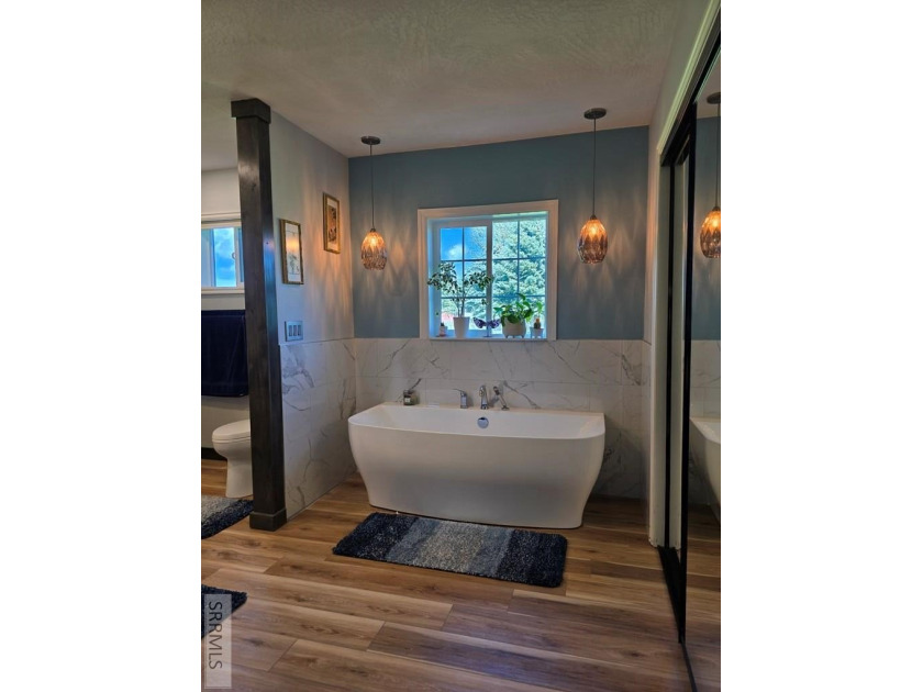 Dreaming of country living without sacrificing convenience? This - photo 14