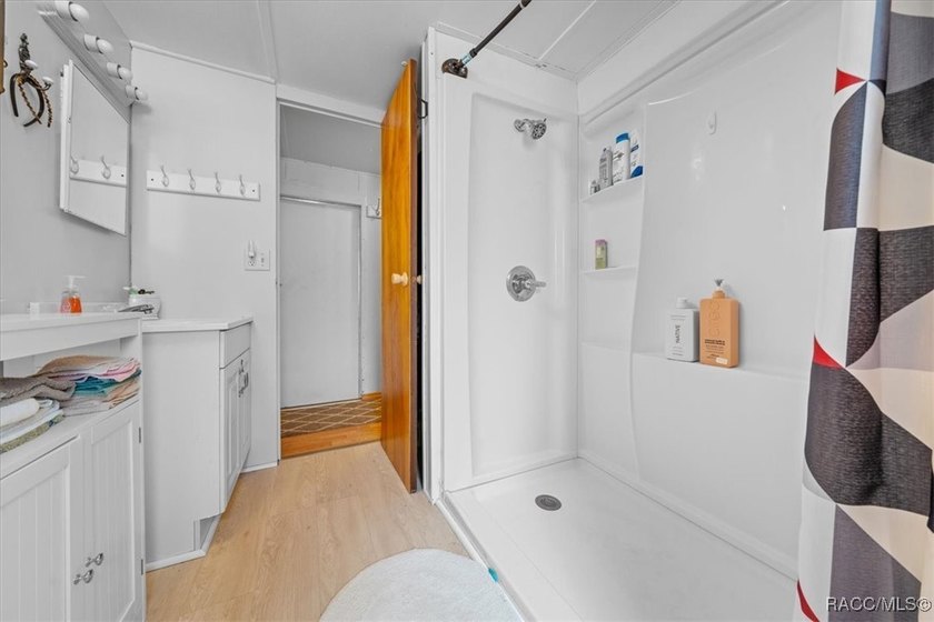 Welcome to this charming 2-bedroom, 1.5-bath single wide - photo 32