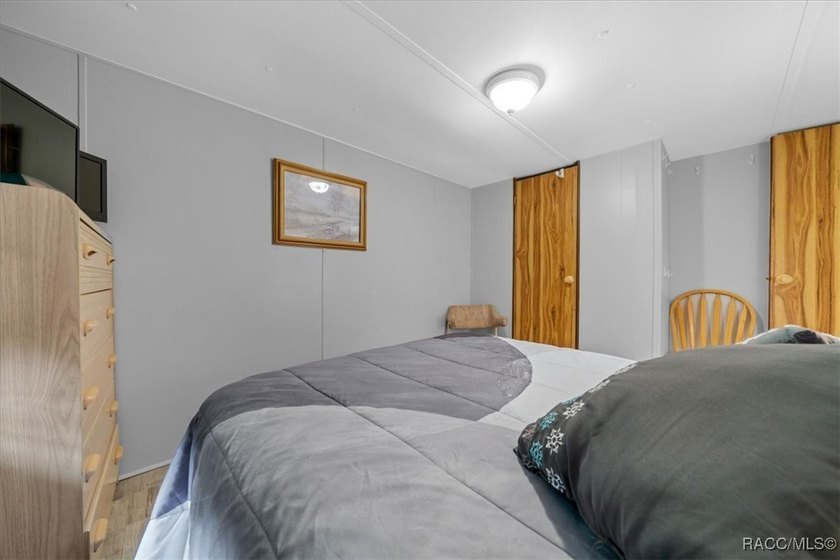 Welcome to this charming 2-bedroom, 1.5-bath single wide - photo 36