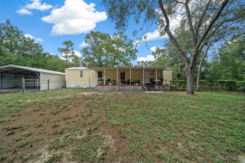 Welcome to this charming 2-bedroom, 1.5-bath single wide - photo 40