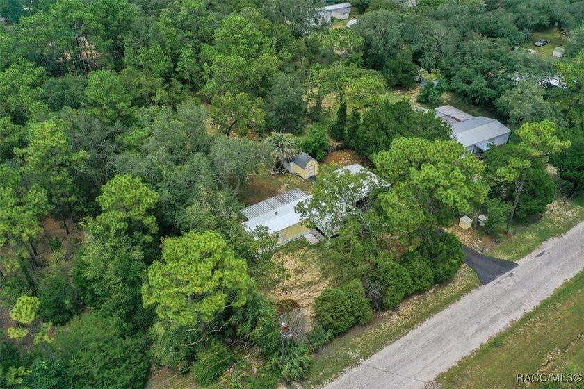 Welcome to this charming 2-bedroom, 1.5-bath single wide - photo 42