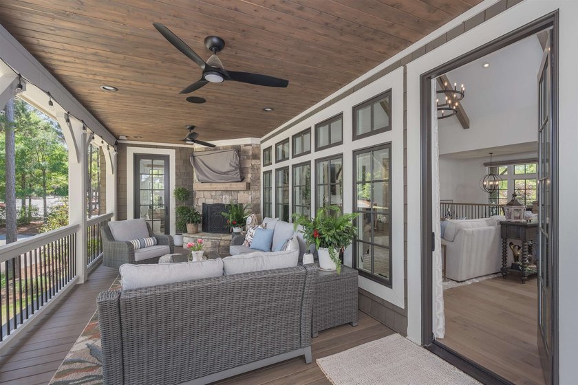 Exceptional, newer construction Creek Club golf home, complete - photo 10