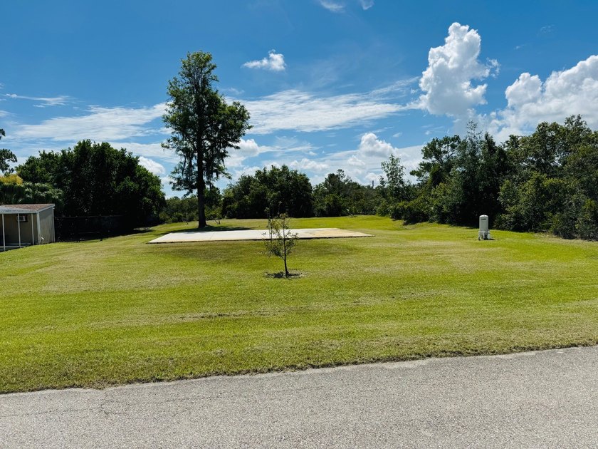 Perfect weekend retreat or full time Florida living! Escape to - photo 6