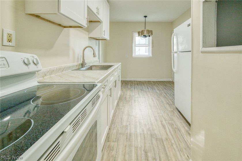 Move-in ready. Fresh updates. Prime location. This one feels - photo 14
