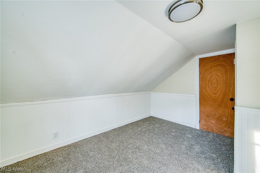 Move-in ready. Fresh updates. Prime location. This one feels - photo 17