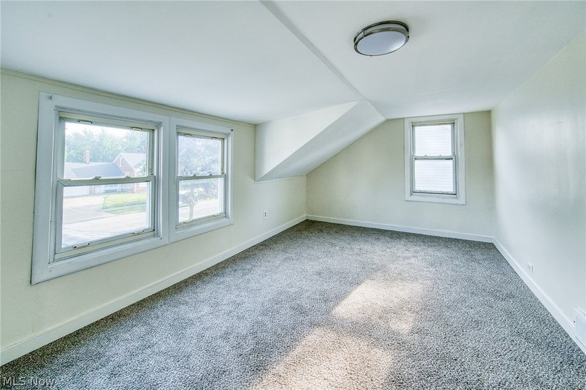 Move-in ready. Fresh updates. Prime location. This one feels - photo 18