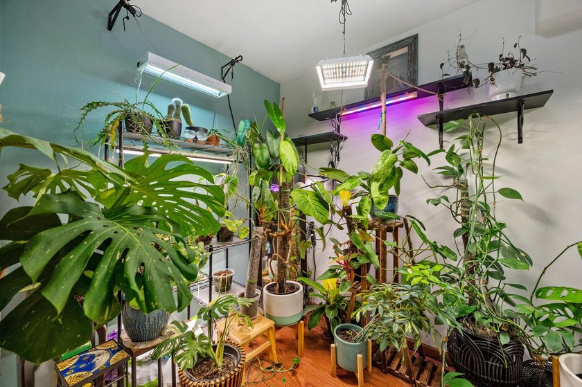 Looking for a nice house that you can make into your own? look - photo 9