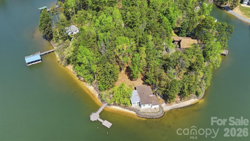PREMIER WATERFRONT BUILDING OPPORTUNITY on the Mecklenburg side - photo 3