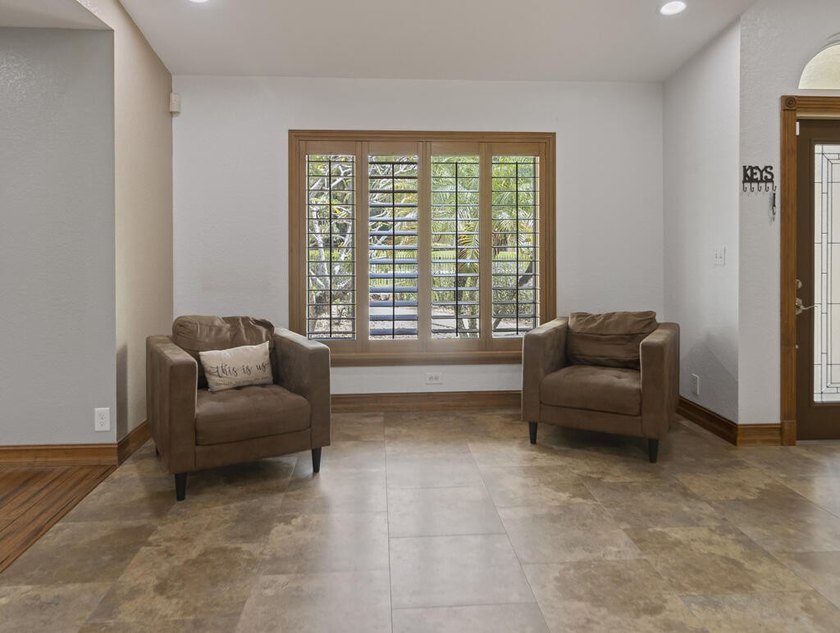 Discover this spacious single-family residence in Loxahatchee - photo 16