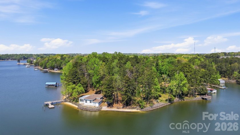 PREMIER WATERFRONT BUILDING OPPORTUNITY on the Mecklenburg side - photo 8