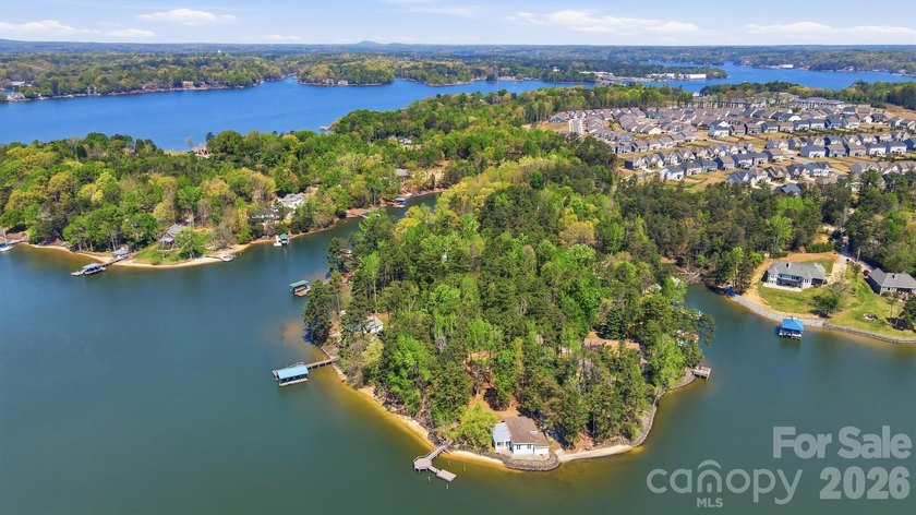 PREMIER WATERFRONT BUILDING OPPORTUNITY on the Mecklenburg side - photo 9