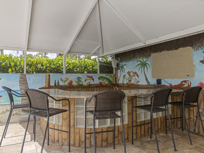 Discover this spacious single-family residence in Loxahatchee - photo 32