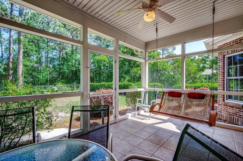 This custom built, full brick, 3 bed, 2.5 bath with bonus room - photo 33