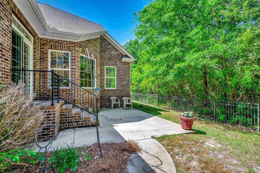 This custom built, full brick, 3 bed, 2.5 bath with bonus room - photo 37