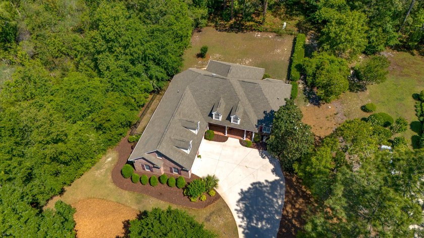 This custom built, full brick, 3 bed, 2.5 bath with bonus room - photo 45