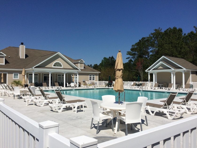This custom built, full brick, 3 bed, 2.5 bath with bonus room - photo 49