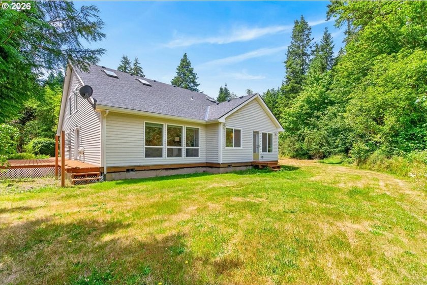 Escape to the peace and privacy of country living with this - photo 32