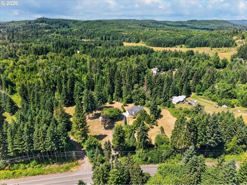 Escape to the peace and privacy of country living with this - photo 38