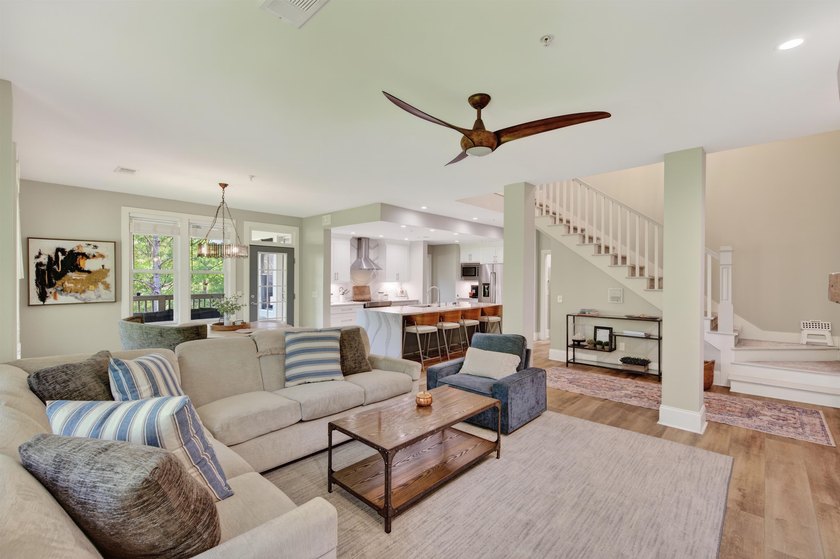 Experience luxury lake living in one of Reynolds Lake Oconee's - photo 7
