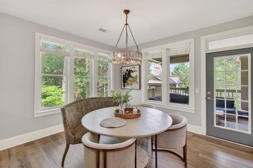 Experience luxury lake living in one of Reynolds Lake Oconee's - photo 8