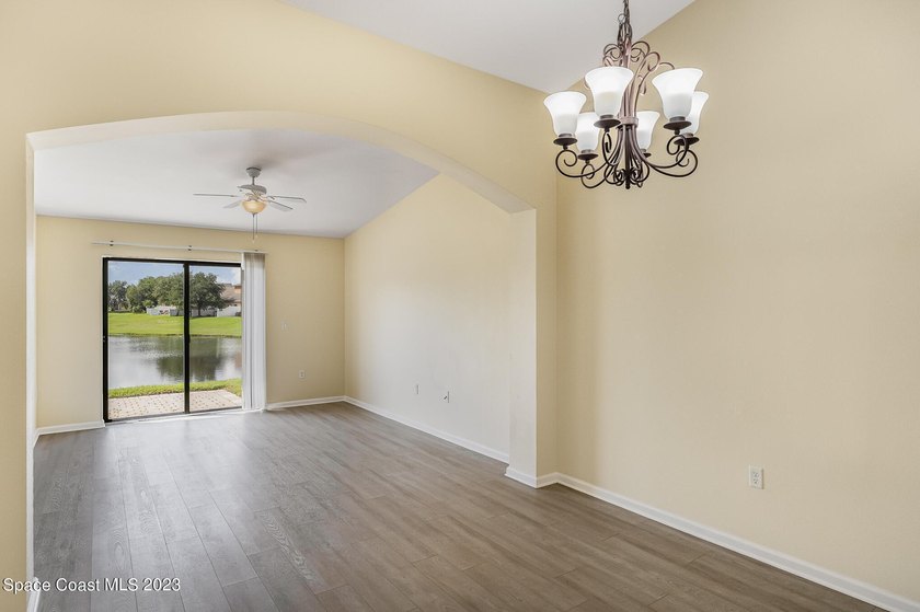 Enjoy a carefree lifestyle in this charming 2-bedroom, 2-bath - photo 10