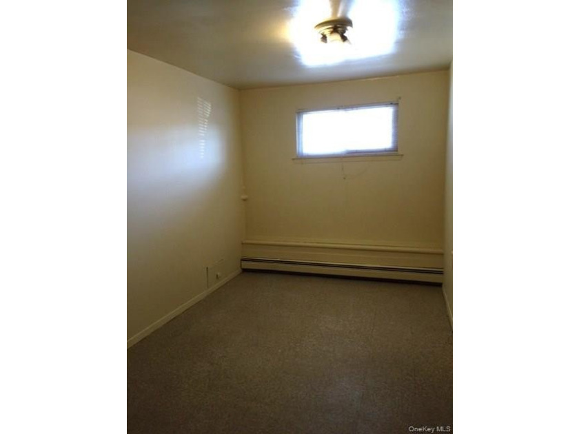 Incredible Opportunity to Create Your Dream Home! This super - photo 12