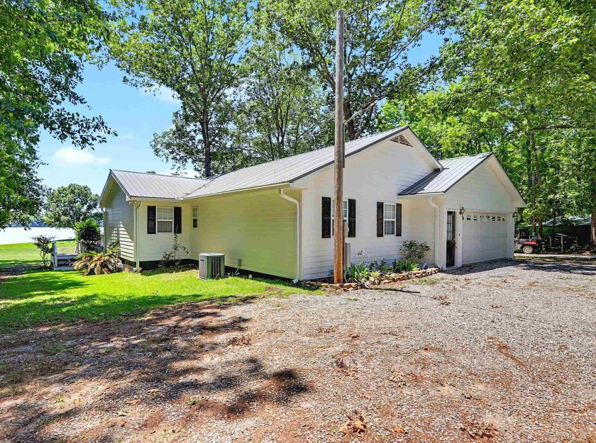 Unparalleled Lake Oconee Lakefront Opportunity with - photo 4