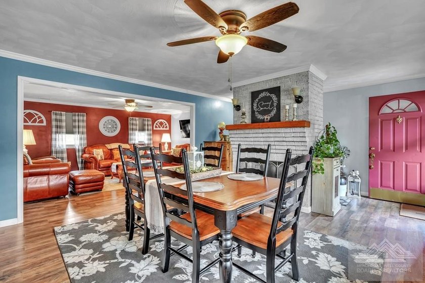 Beautifully renovated tri-level home offering space, comfort - photo 21