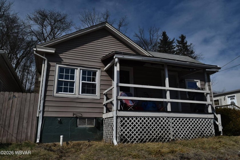 Very affordable housing! This ranch home located in Lock haven - photo 2