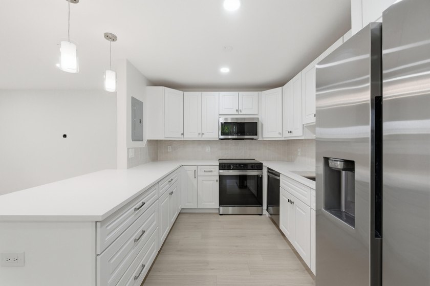 OWNER FINANCING WITH 6% DOWN Welcome to this impeccably updated - photo 13