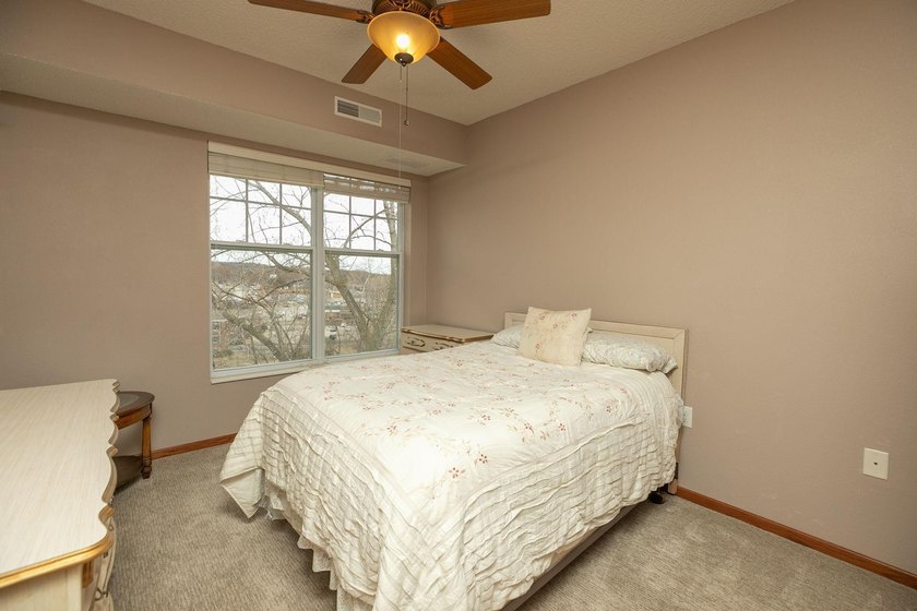 Don't miss this two-bedroom, two bath unit in River Bluff Co-op - photo 14